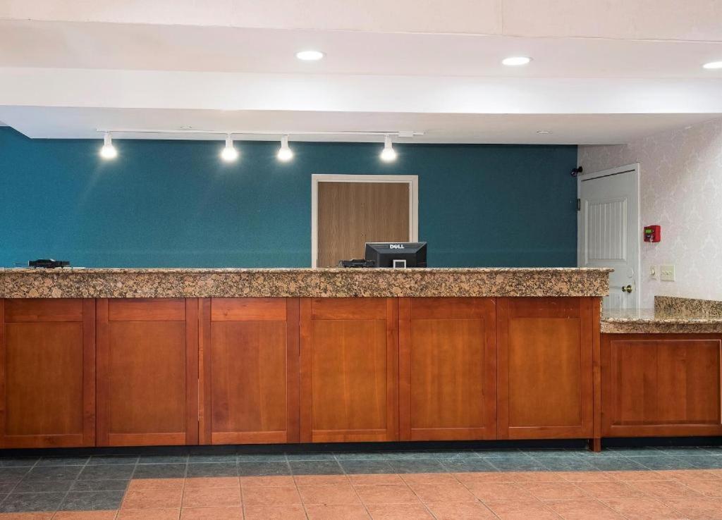 My Home & Suites Madison Ga Exteriör bild