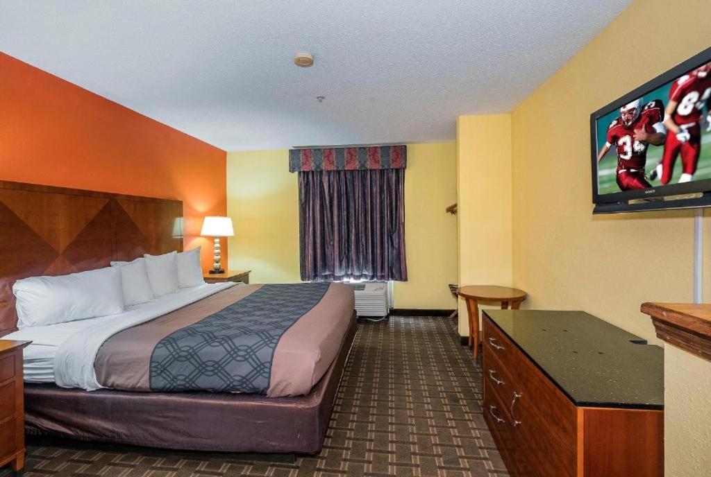 My Home & Suites Madison Ga Exteriör bild